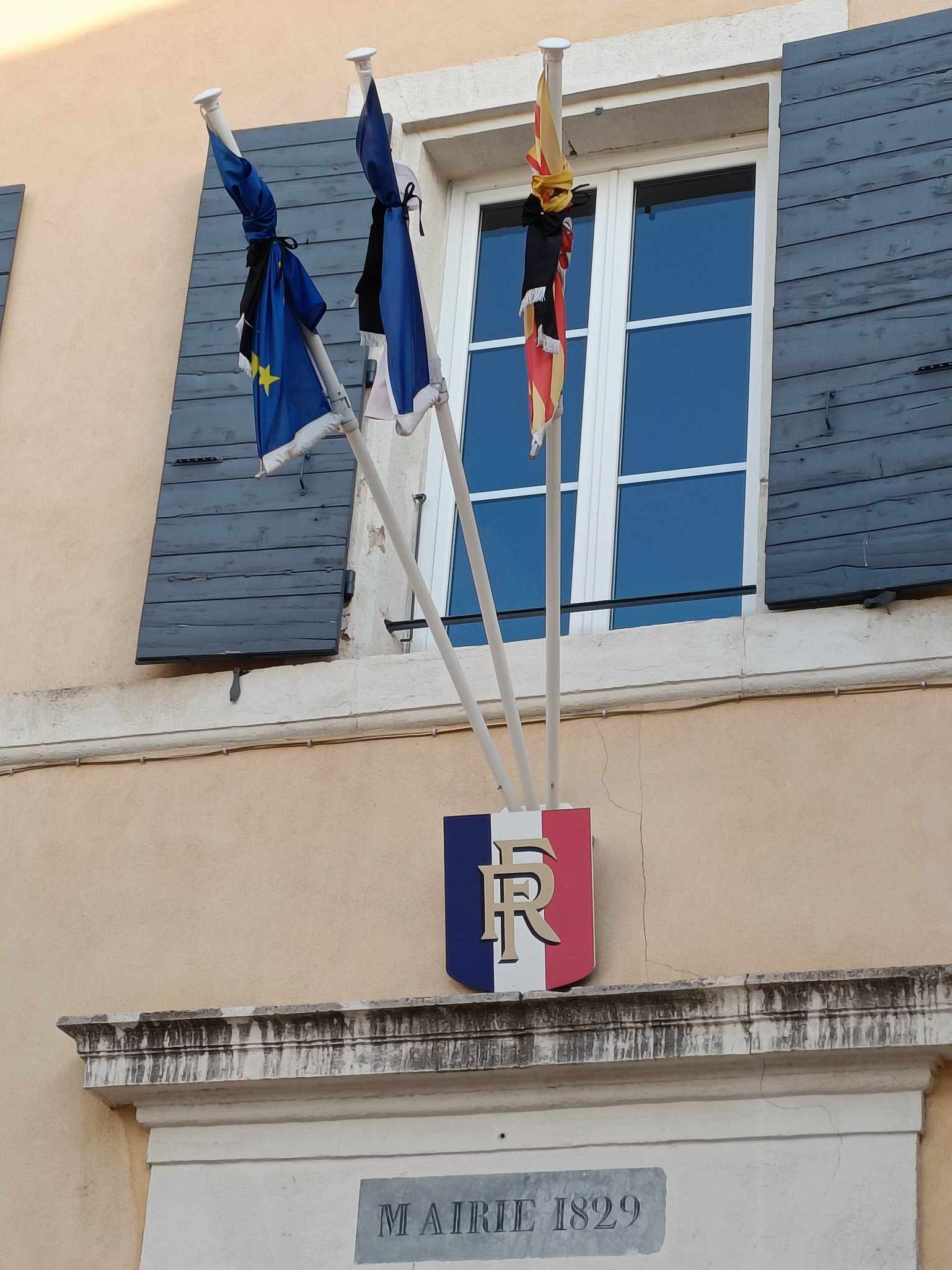 drapeaux en berne